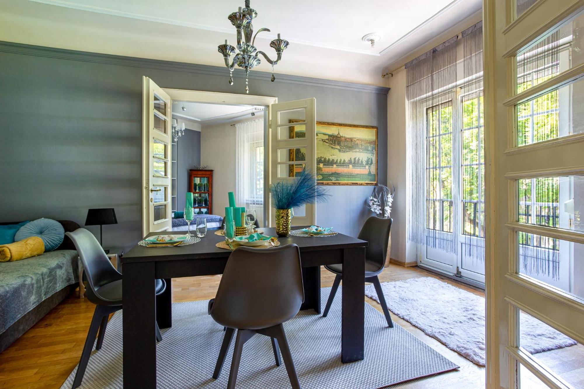 Serpentine At Buda Castle Appartement *